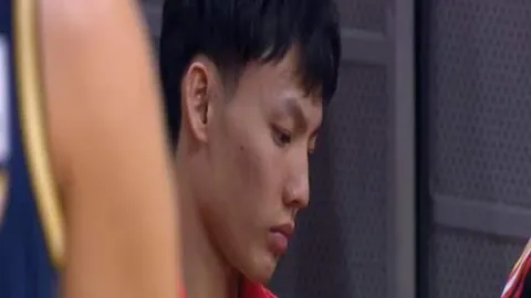 刘梦婷任中国代表团旗手，7日晨抵哈尔滨备战亚冬会